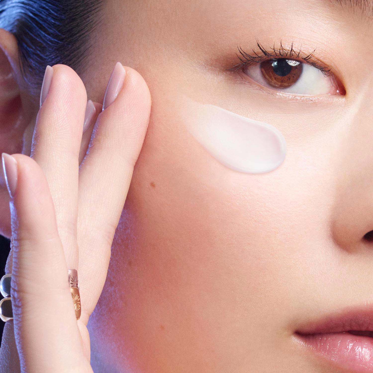 RÉNERGIE CREME YEUX (CREMA DE OJOS RELLENADORA Y EFECTO LIFTING)
